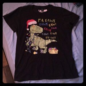 Cute holiday Dino tee women’s medium